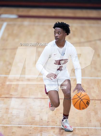 Thumbnail 1 in Woodward Academy vs Warner Robins (GHSAA 5A Round 1 Playoff) photogallery.