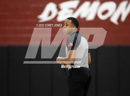 Thumbnail 2 in Woodward Academy vs Warner Robins (GHSAA 5A Round 1 Playoff) photogallery.