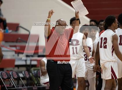 Thumbnail 1 in Woodward Academy vs Warner Robins (GHSAA 5A Round 1 Playoff) photogallery.