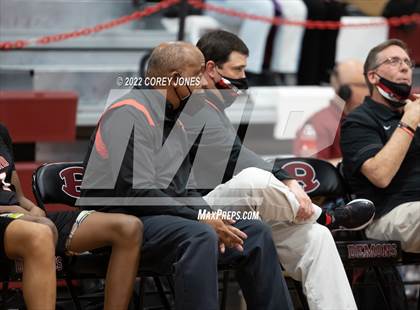 Thumbnail 3 in Woodward Academy vs Warner Robins (GHSAA 5A Round 1 Playoff) photogallery.