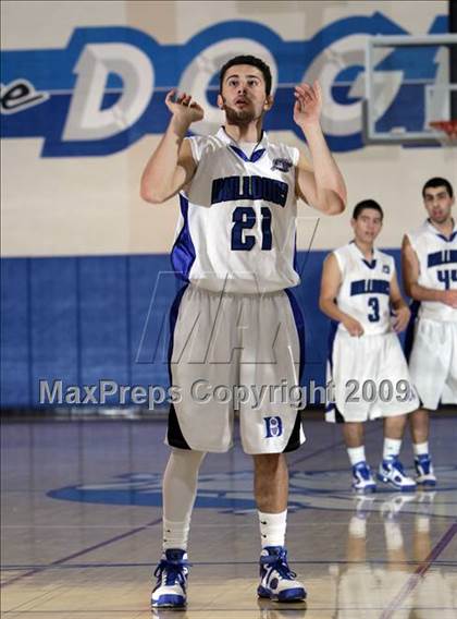 Thumbnail 3 in Notre Dame vs. Burbank (Burbank Tip-Off Classic) photogallery.