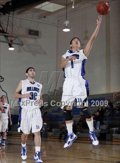 Thumbnail 3 in Notre Dame vs. Burbank (Burbank Tip-Off Classic) photogallery.