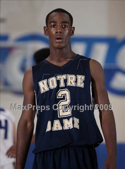 Thumbnail 2 in Notre Dame vs. Burbank (Burbank Tip-Off Classic) photogallery.