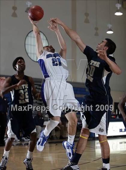 Thumbnail 2 in Notre Dame vs. Burbank (Burbank Tip-Off Classic) photogallery.