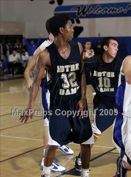 Thumbnail 3 in Notre Dame vs. Burbank (Burbank Tip-Off Classic) photogallery.