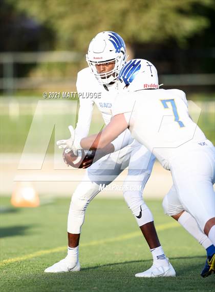 Thumbnail 1 in Bakersfield Christian @ Garces Memorial photogallery.
