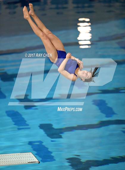 Thumbnail 2 in Coaches Invitational photogallery.