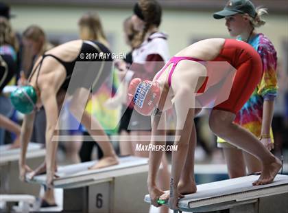 Thumbnail 2 in Coaches Invitational photogallery.
