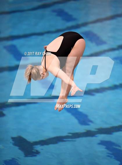 Thumbnail 2 in Coaches Invitational photogallery.