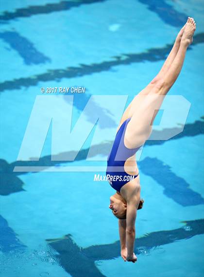 Thumbnail 2 in Coaches Invitational photogallery.