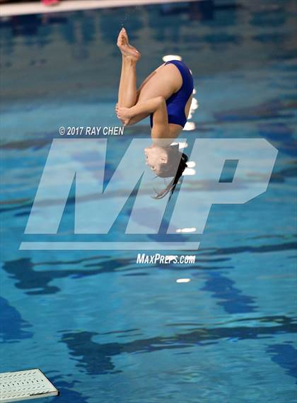 Thumbnail 2 in Coaches Invitational photogallery.