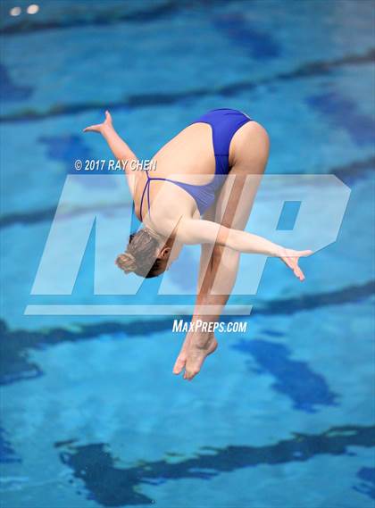 Thumbnail 2 in Coaches Invitational photogallery.