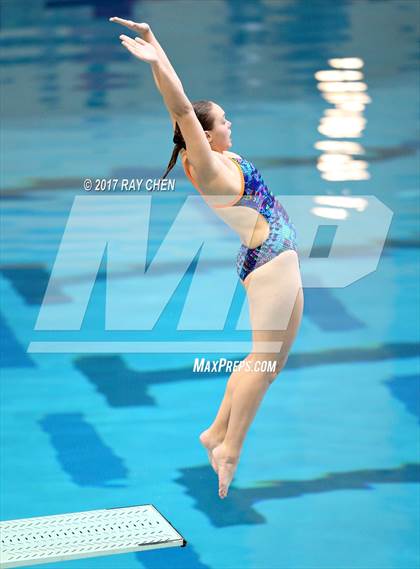 Thumbnail 2 in Coaches Invitational photogallery.