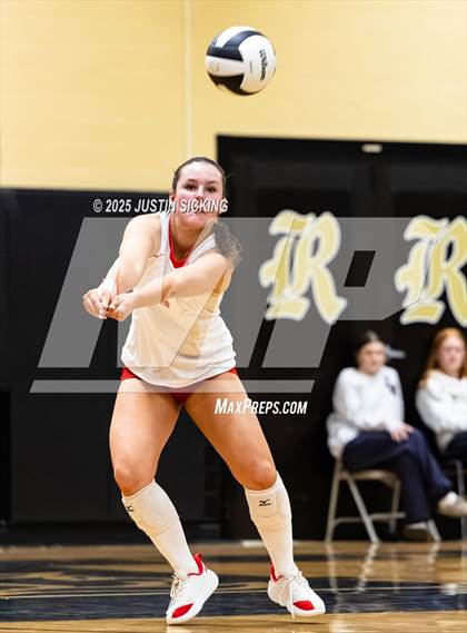 Thumbnail 3 in Crown Point vs. Carroll (IHSAA 4A Semifinal) photogallery.