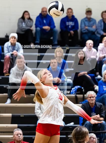 Thumbnail 2 in Crown Point vs. Carroll (IHSAA 4A Semifinal) photogallery.