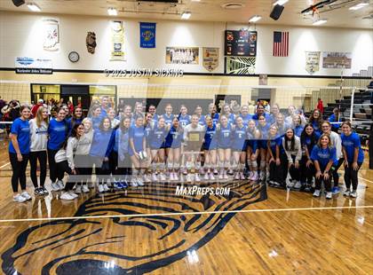 Thumbnail 1 in Crown Point vs. Carroll (IHSAA 4A Semifinal) photogallery.