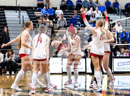 Thumbnail 2 in Crown Point vs. Carroll (IHSAA 4A Semifinal) photogallery.