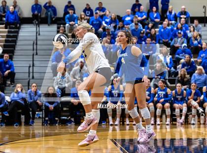 Thumbnail 2 in Crown Point vs. Carroll (IHSAA 4A Semifinal) photogallery.