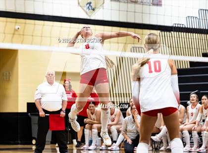 Thumbnail 3 in Crown Point vs. Carroll (IHSAA 4A Semifinal) photogallery.