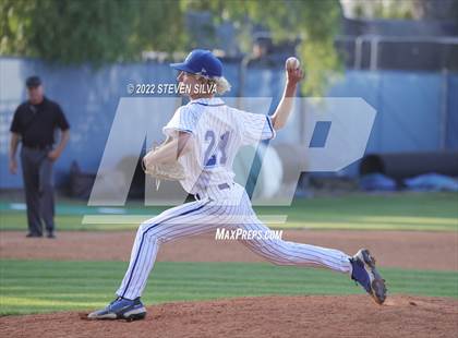 Thumbnail 2 in Carlsbad vs. Eastlake (CIF SDS D1 Semifinal) photogallery.