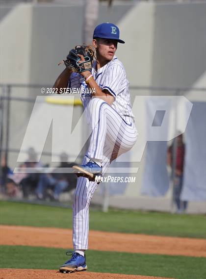 Thumbnail 2 in Carlsbad vs. Eastlake (CIF SDS D1 Semifinal) photogallery.
