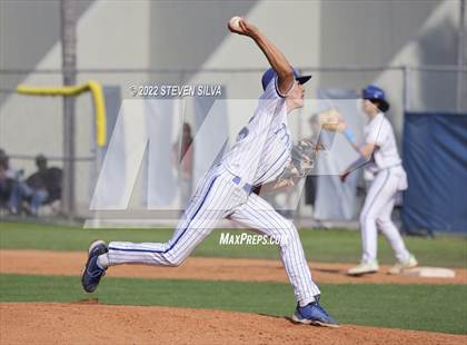 Thumbnail 1 in Carlsbad vs. Eastlake (CIF SDS D1 Semifinal) photogallery.
