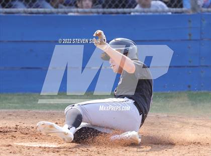 Thumbnail 3 in Carlsbad vs. Eastlake (CIF SDS D1 Semifinal) photogallery.
