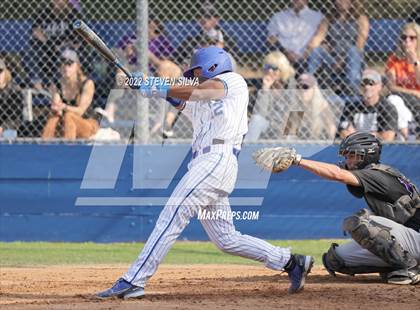 Thumbnail 3 in Carlsbad vs. Eastlake (CIF SDS D1 Semifinal) photogallery.