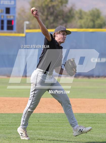 Thumbnail 3 in Carlsbad vs. Eastlake (CIF SDS D1 Semifinal) photogallery.