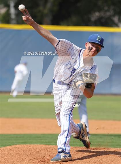 Thumbnail 1 in Carlsbad vs. Eastlake (CIF SDS D1 Semifinal) photogallery.