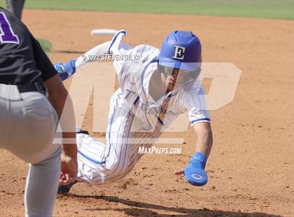 Thumbnail 3 in Carlsbad vs. Eastlake (CIF SDS D1 Semifinal) photogallery.
