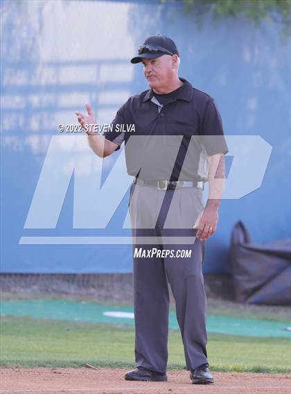 Thumbnail 1 in Carlsbad vs. Eastlake (CIF SDS D1 Semifinal) photogallery.