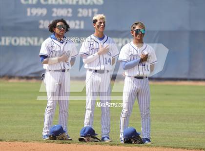 Thumbnail 2 in Carlsbad vs. Eastlake (CIF SDS D1 Semifinal) photogallery.
