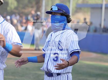 Thumbnail 3 in Carlsbad vs. Eastlake (CIF SDS D1 Semifinal) photogallery.