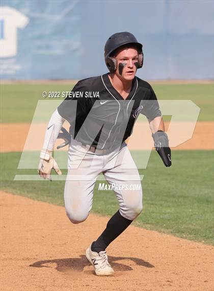 Thumbnail 2 in Carlsbad vs. Eastlake (CIF SDS D1 Semifinal) photogallery.
