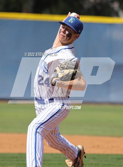 Thumbnail 1 in Carlsbad vs. Eastlake (CIF SDS D1 Semifinal) photogallery.