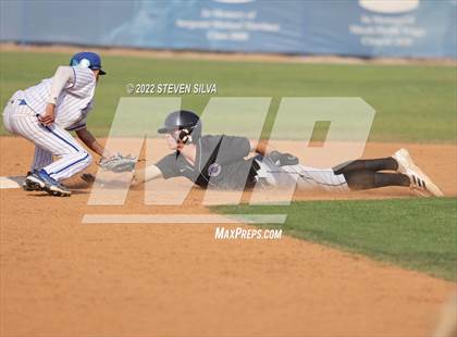 Thumbnail 3 in Carlsbad vs. Eastlake (CIF SDS D1 Semifinal) photogallery.