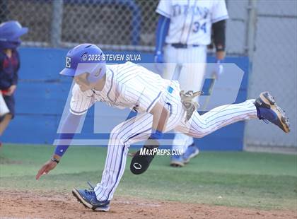 Thumbnail 3 in Carlsbad vs. Eastlake (CIF SDS D1 Semifinal) photogallery.