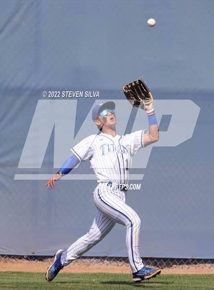 Thumbnail 3 in Carlsbad vs. Eastlake (CIF SDS D1 Semifinal) photogallery.