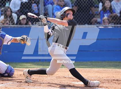 Thumbnail 2 in Carlsbad vs. Eastlake (CIF SDS D1 Semifinal) photogallery.