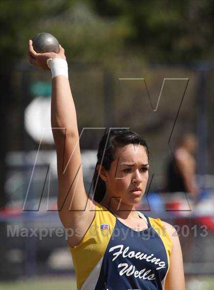 Thumbnail 3 in Willie Williams Classic photogallery.