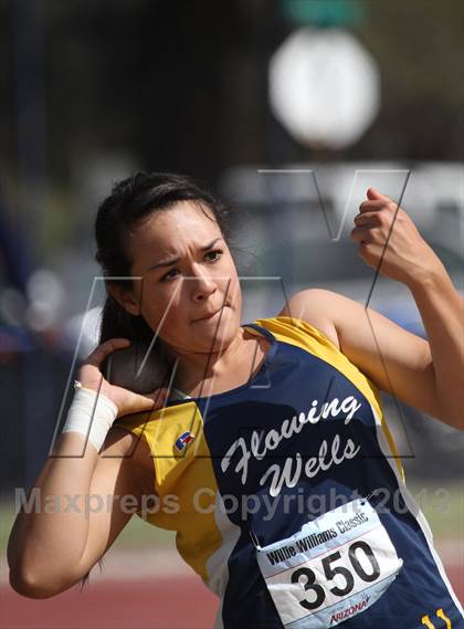 Thumbnail 3 in Willie Williams Classic photogallery.