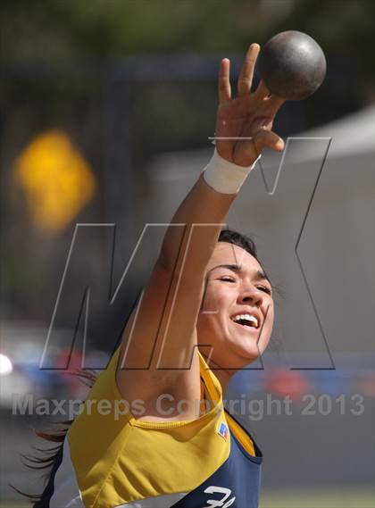 Thumbnail 3 in Willie Williams Classic photogallery.
