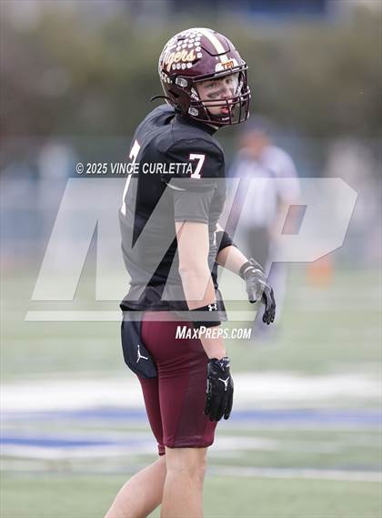 Thumbnail 1 in Dripping Springs @ Medina Valley (UIL 6A D2 Football Regional Playoff) photogallery.