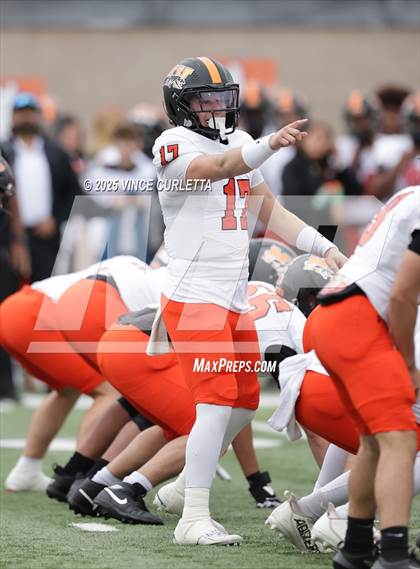 Thumbnail 3 in Dripping Springs @ Medina Valley (UIL 6A D2 Football Regional Playoff) photogallery.