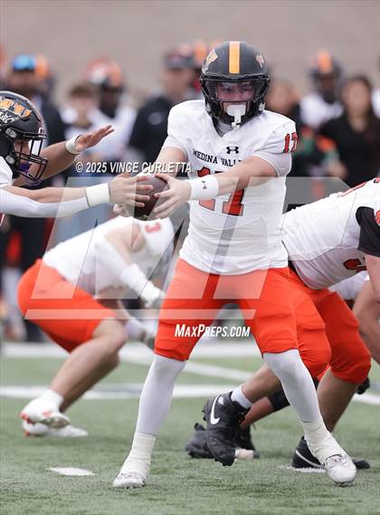 Thumbnail 1 in Dripping Springs @ Medina Valley (UIL 6A D2 Football Regional Playoff) photogallery.