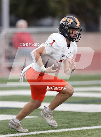 Thumbnail 3 in Dripping Springs @ Medina Valley (UIL 6A D2 Football Regional Playoff) photogallery.