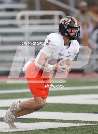 Thumbnail 1 in Dripping Springs @ Medina Valley (UIL 6A D2 Football Regional Playoff) photogallery.