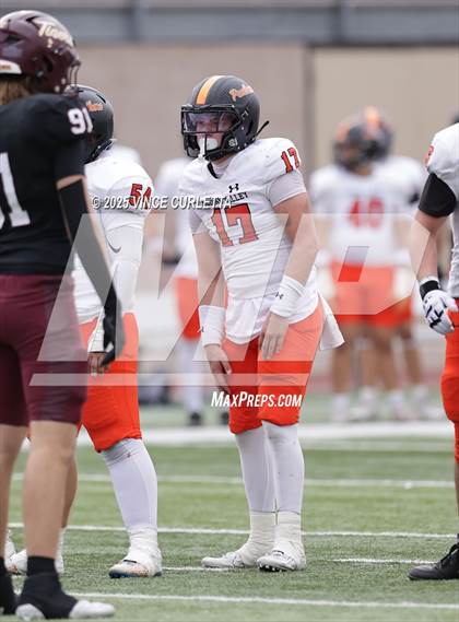 Thumbnail 2 in Dripping Springs @ Medina Valley (UIL 6A D2 Football Regional Playoff) photogallery.