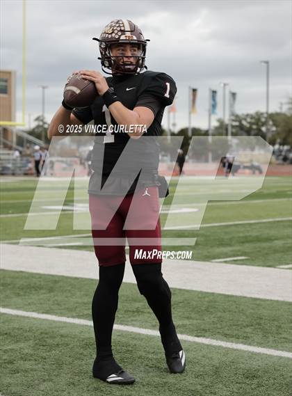 Thumbnail 1 in Dripping Springs @ Medina Valley (UIL 6A D2 Football Regional Playoff) photogallery.